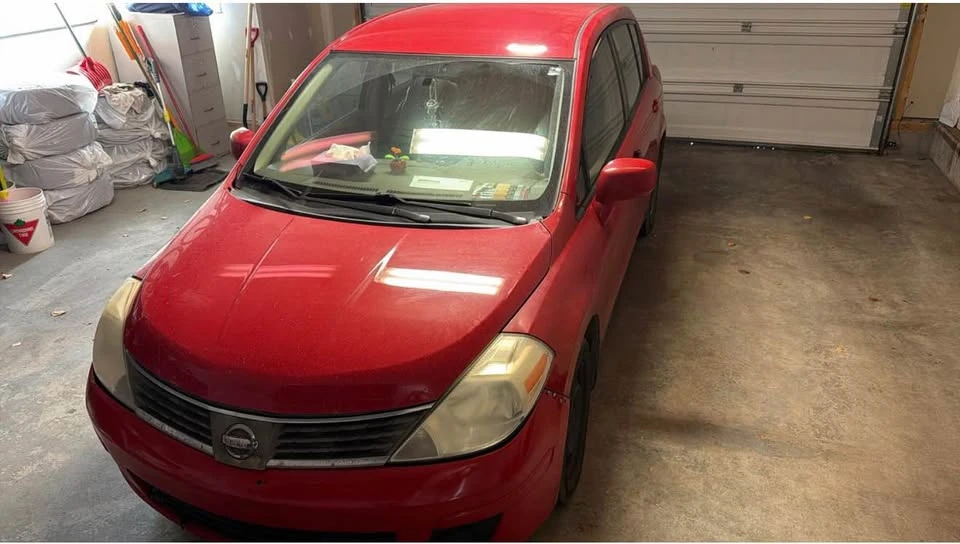 2008 Nissan Versa - Image 2 of 2