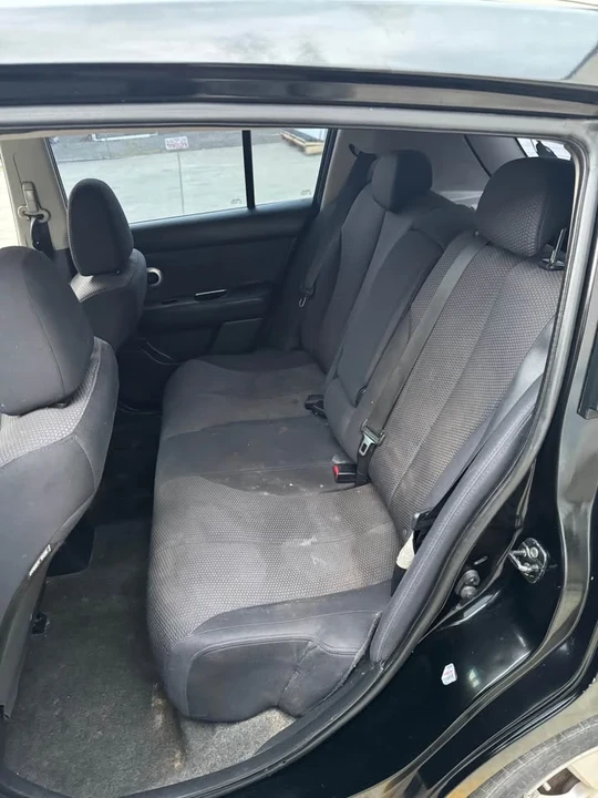 2008 Nissan Versa - Image 11 of 14