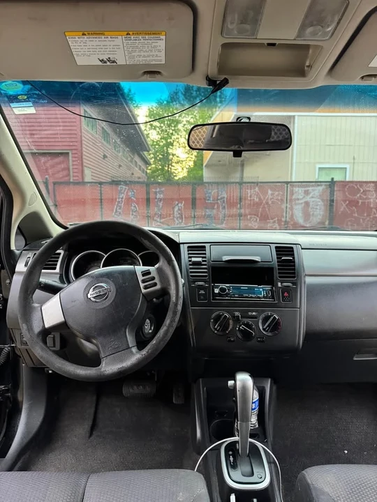 2008 Nissan Versa - Image 12 of 14