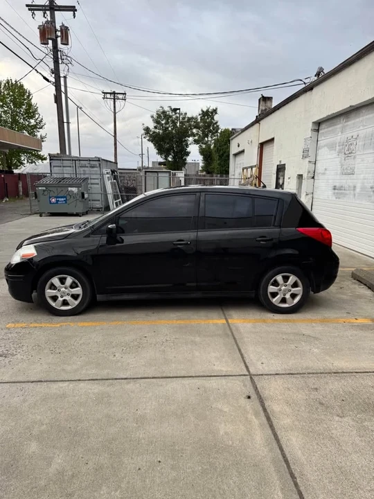 2008 Nissan Versa - Image 9 of 14