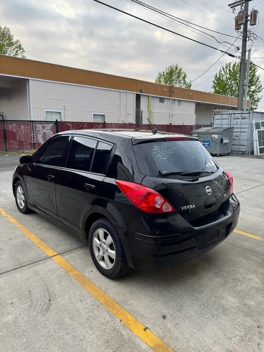 2008 Nissan Versa - Image 5 of 14