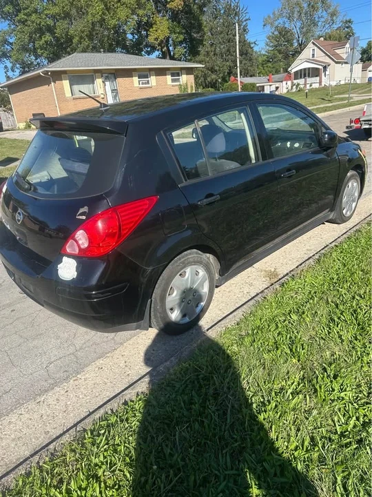 2008 Nissan Versa - Image 4 of 4