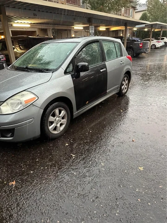 2008 Nissan Versa - Image 2 of 7