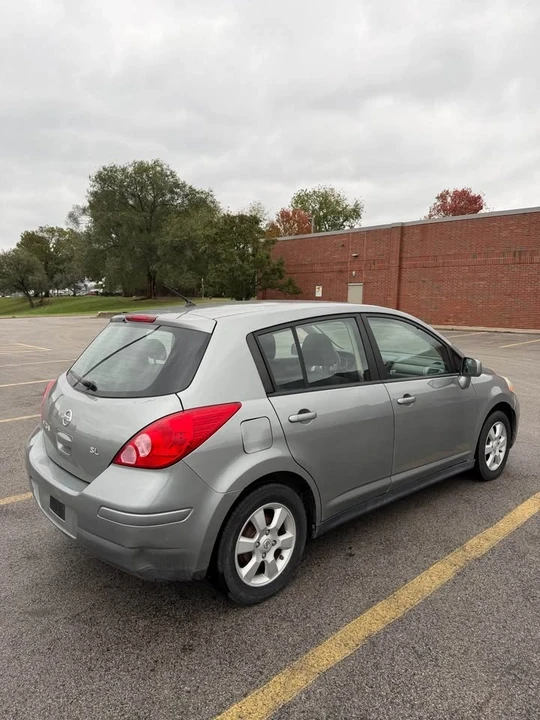 2008 Nissan Versa - Image 2 of 6