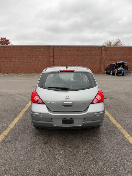 2008 Nissan Versa - Image 3 of 6