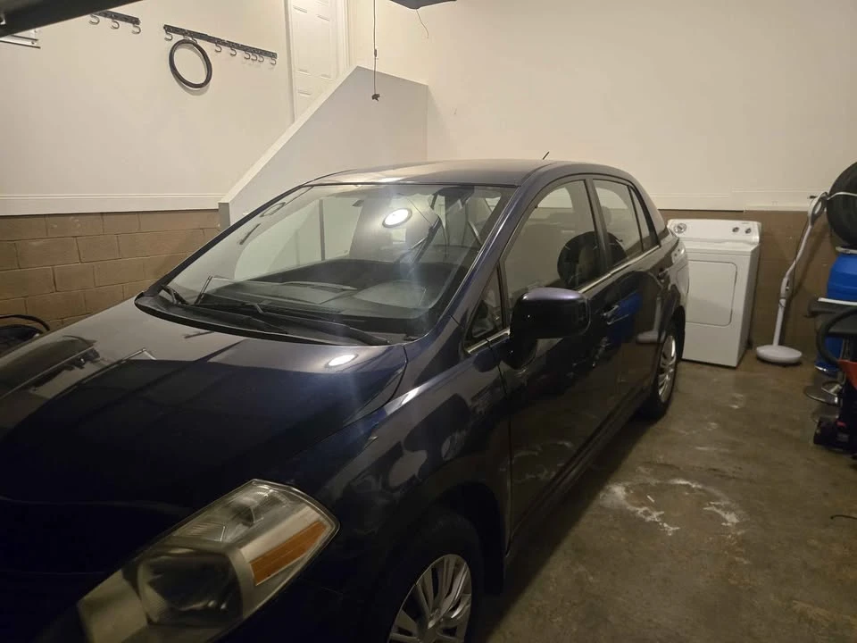 2008 Nissan Versa - Image 2 of 2