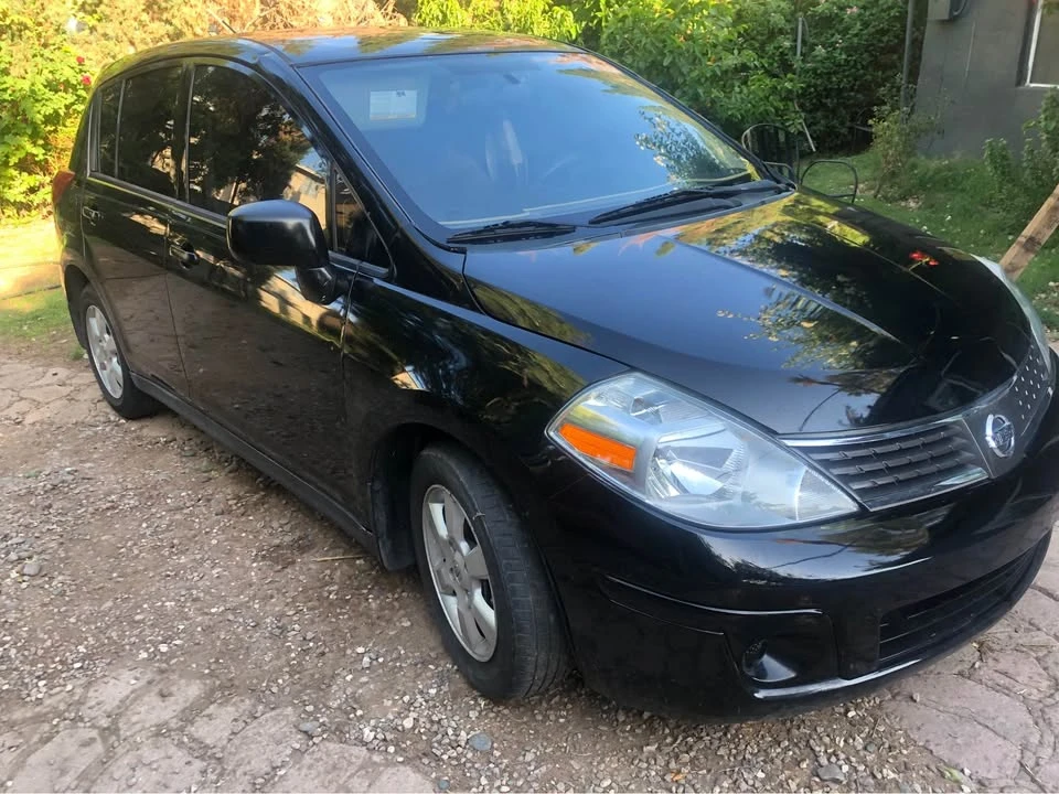 2008 Nissan Versa - Image 2 of 10