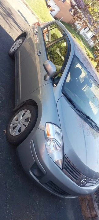 2008 Nissan Versa - Image 2 of 4