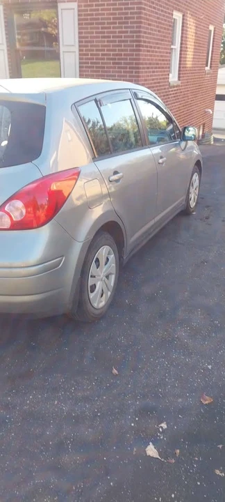 2008 Nissan Versa - Image 3 of 4