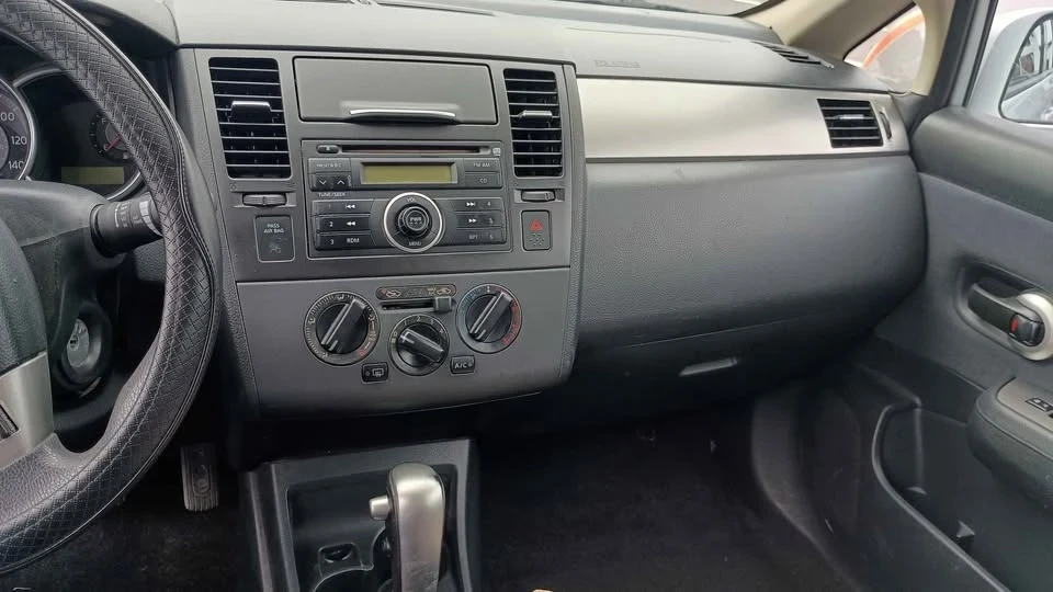 2008 Nissan Versa - Image 8 of 8