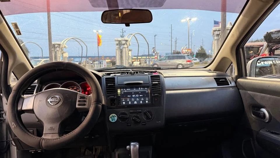 2008 Nissan Versa - Image 13 of 13