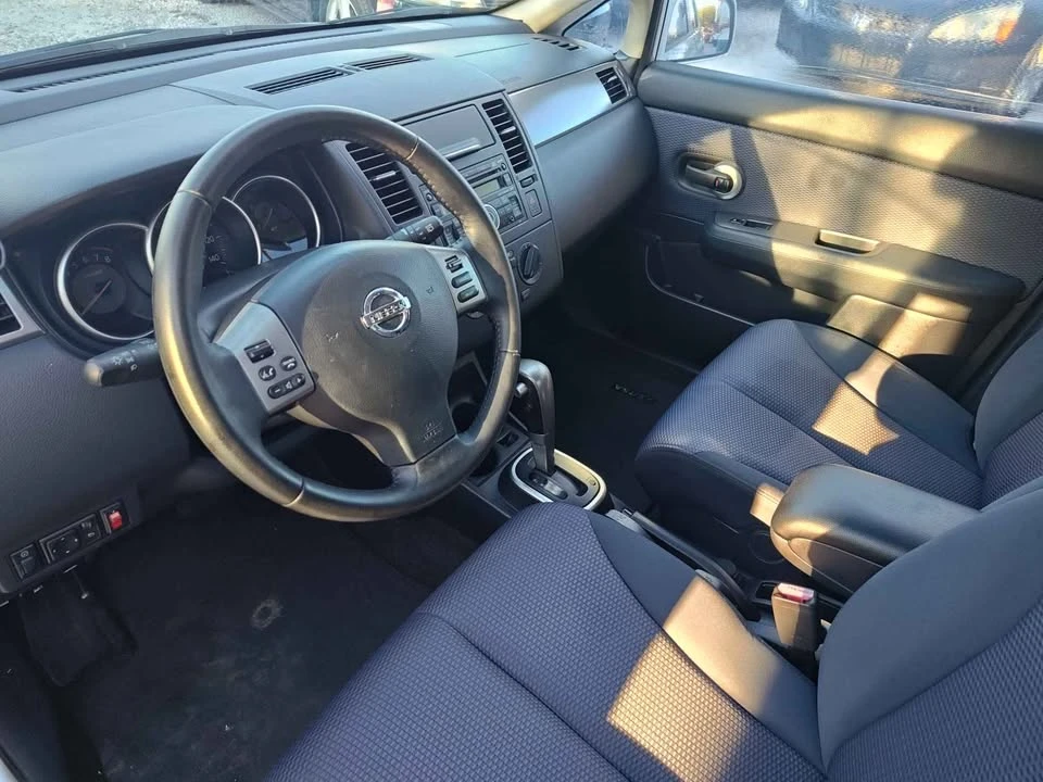 2008 Nissan Versa - Image 7 of 10