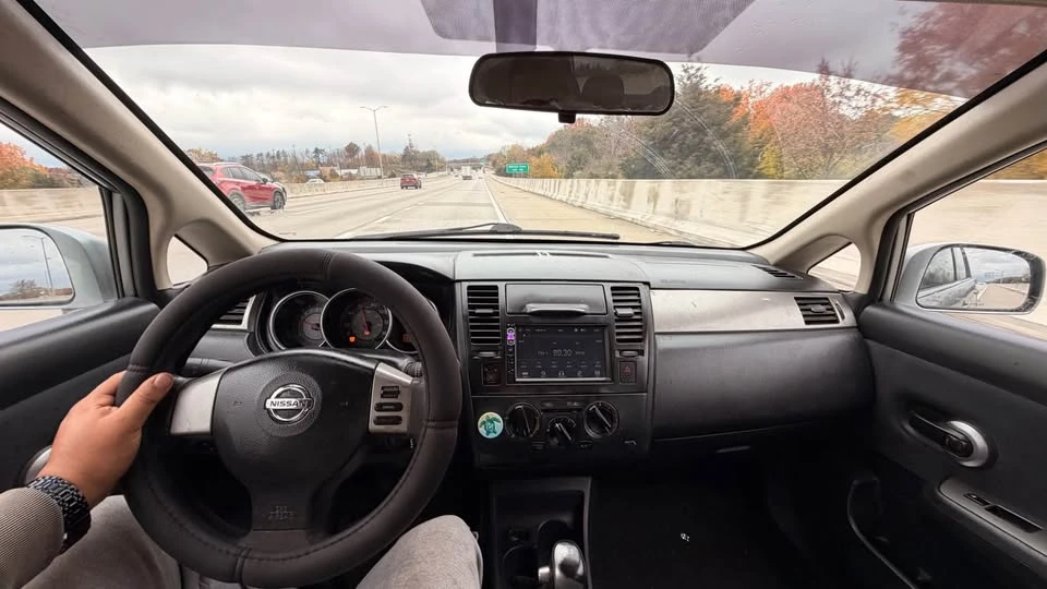 2008 Nissan Versa - Image 15 of 17