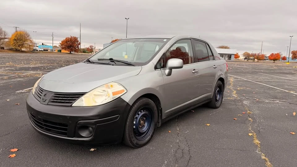 2008 Nissan Versa - Image 16 of 17