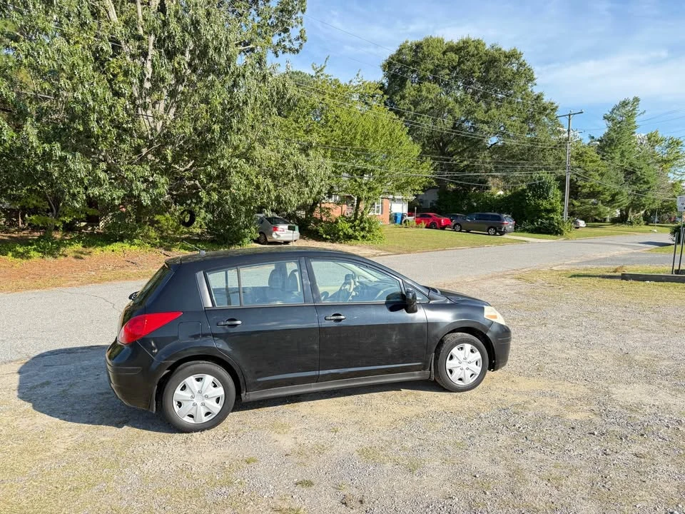 2008 Nissan Versa - Image 2 of 7