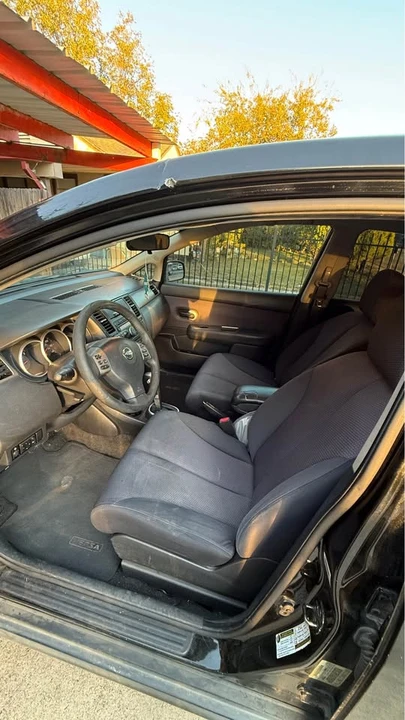2008 Nissan Versa - Image 9 of 11