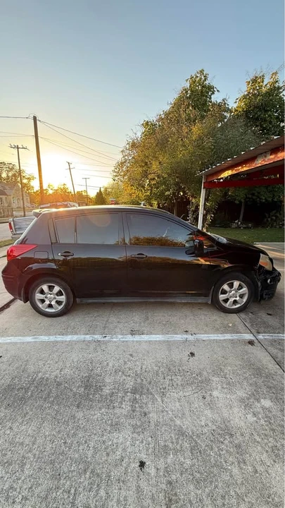 2008 Nissan Versa - Image 6 of 11
