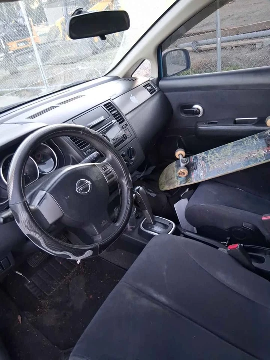 2008 Nissan Versa - Image 5 of 5