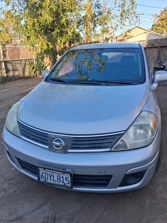 2008 Nissan Versa - Image 3 of 5