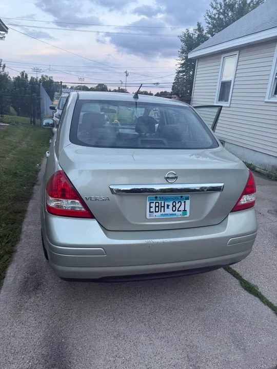 2008 Nissan Versa - Image 3 of 7