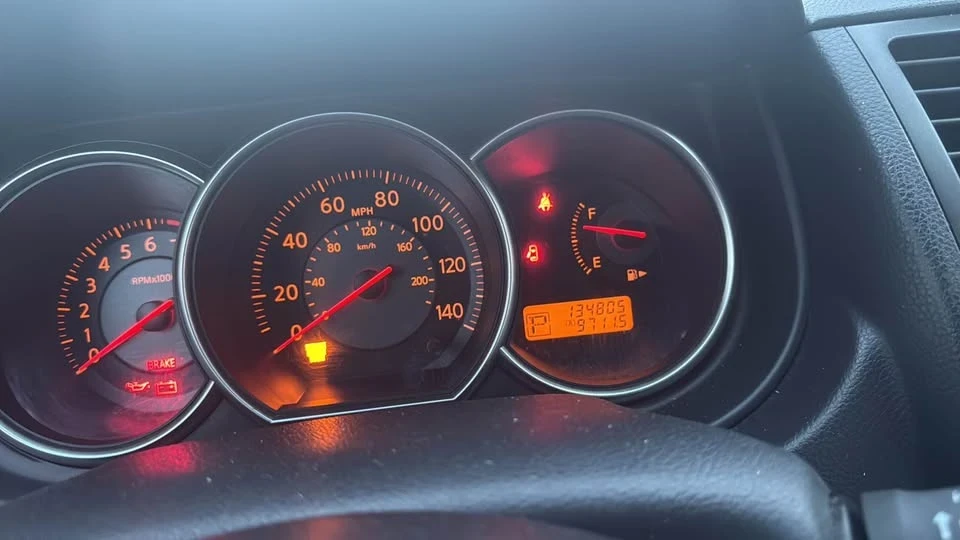 2008 Nissan Versa - Image 6 of 7