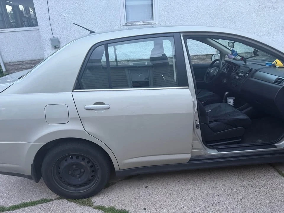 2008 Nissan Versa - Image 5 of 7