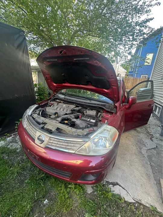 2008 Nissan Versa - Image 3 of 6