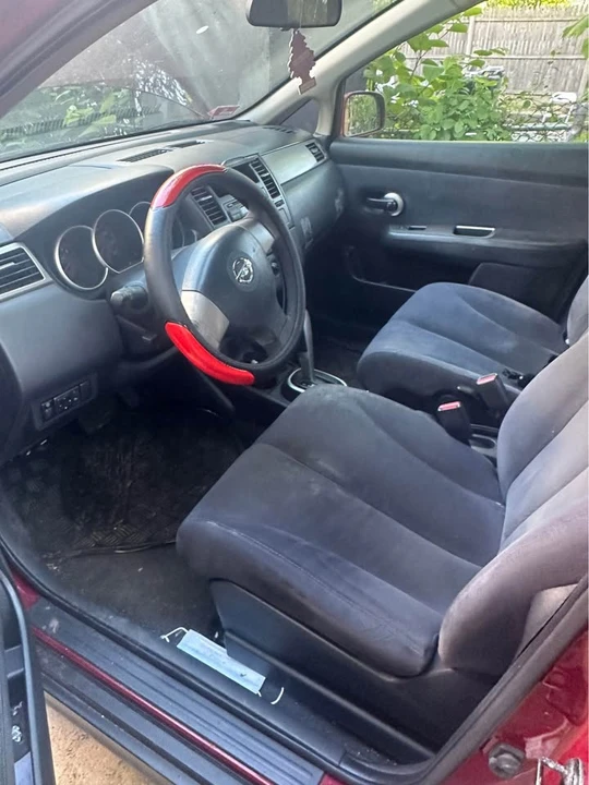 2008 Nissan Versa - Image 6 of 6