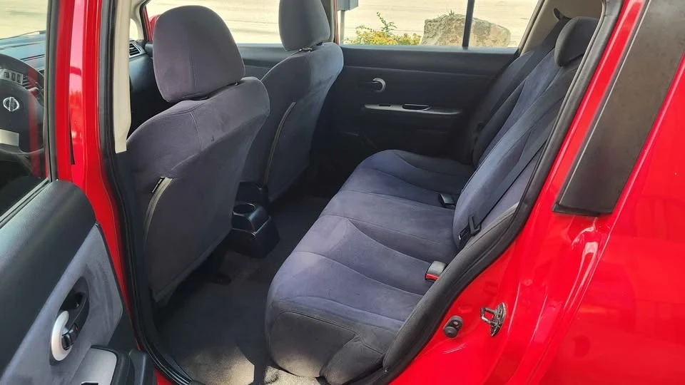 2008 Nissan Versa - Image 7 of 11
