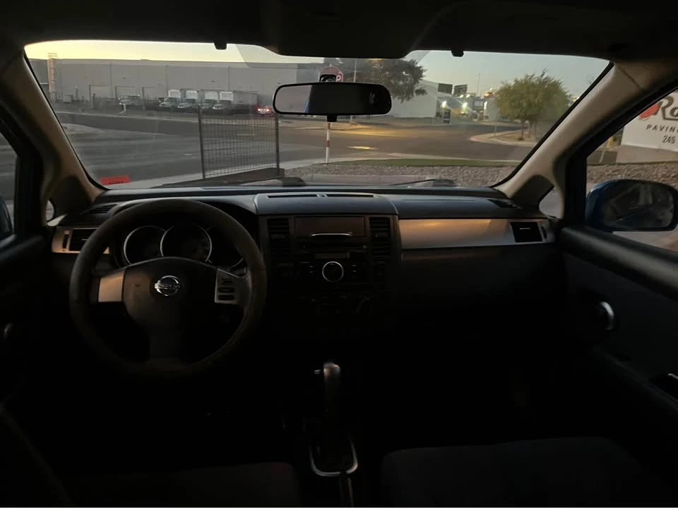 2008 Nissan Versa - Image 6 of 8