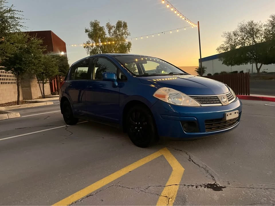 2008 Nissan Versa - Image 2 of 8