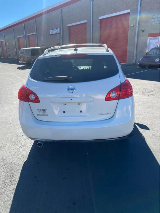 2008 Nissan Rogue - Image 2 of 3