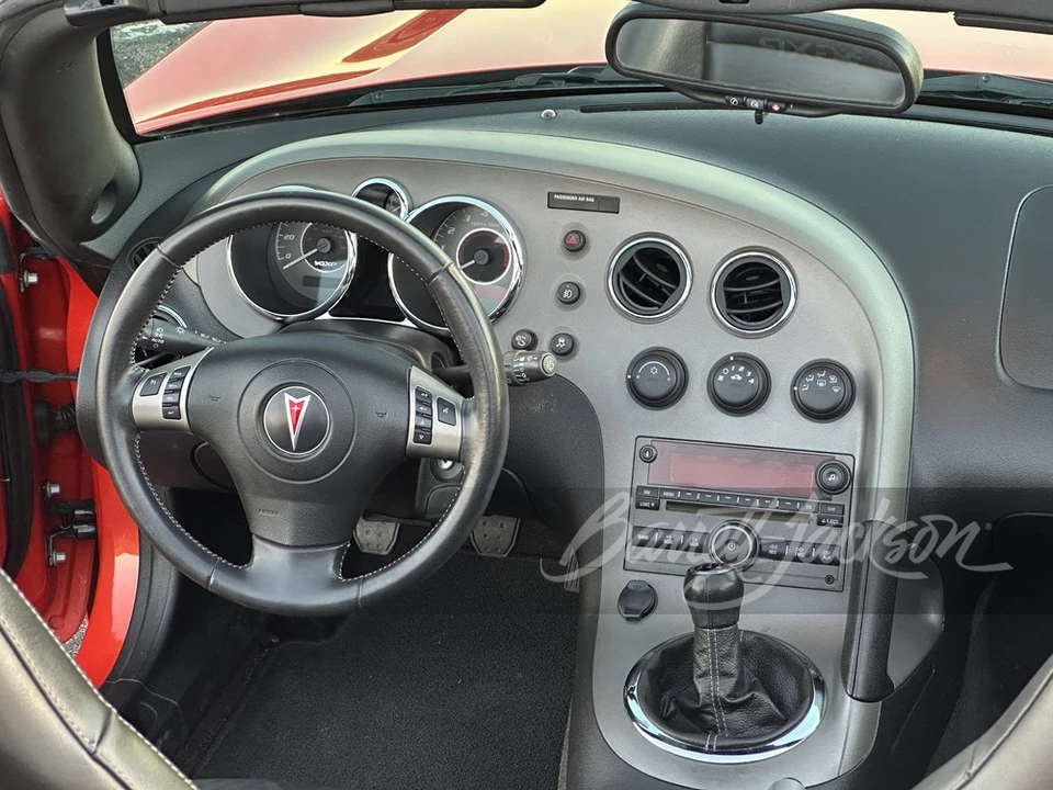2008 Pontiac Solstice GXP - Image 10 of 18