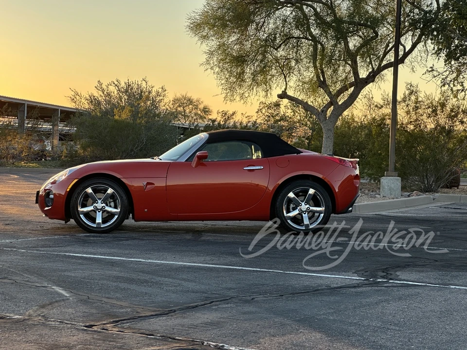 2008 Pontiac Solstice GXP - Image 12 of 18