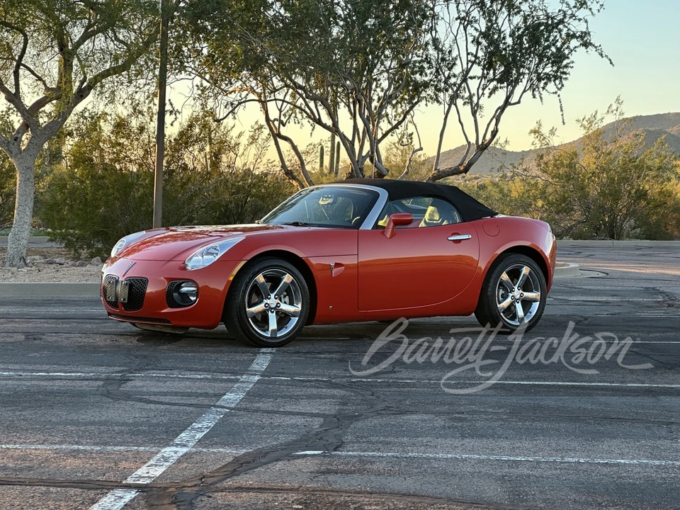2008 Pontiac Solstice GXP - Image 15 of 18