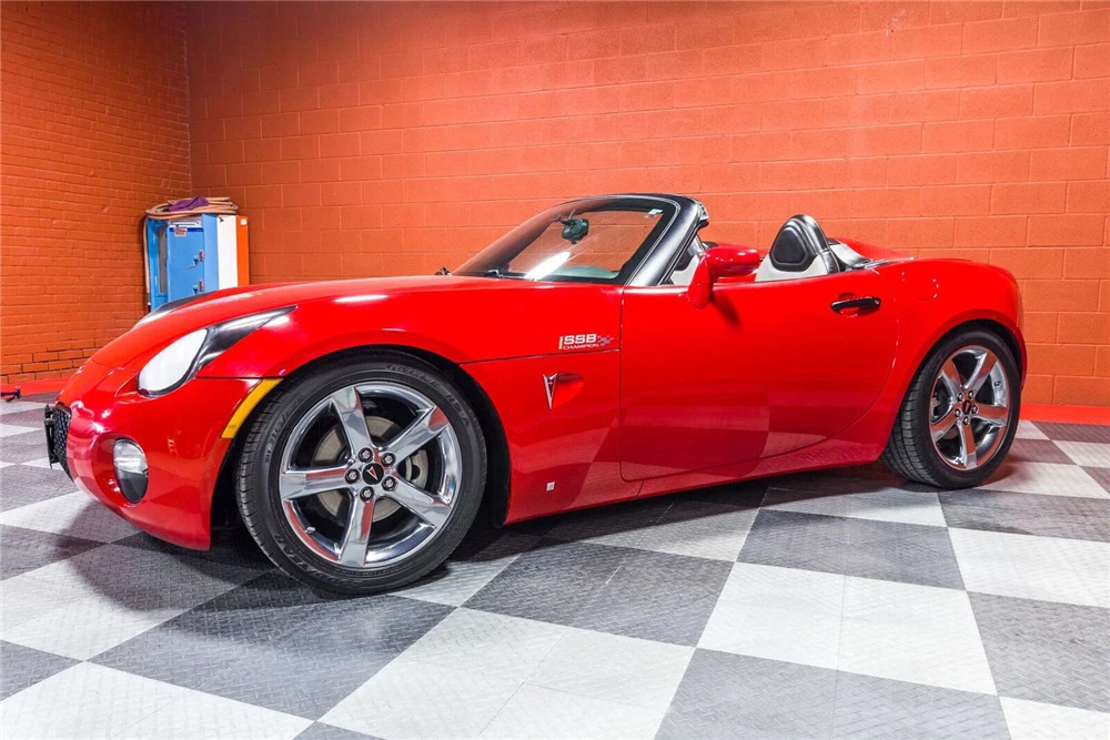 2008 Pontiac Solstice - Image 2 of 5