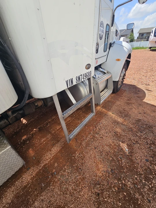2008 Peterbilt - Image 16 of 21