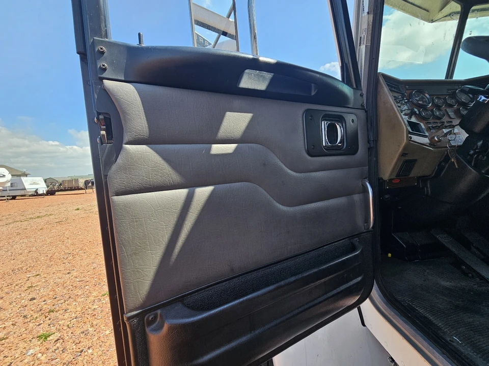 2008 Peterbilt - Image 21 of 21