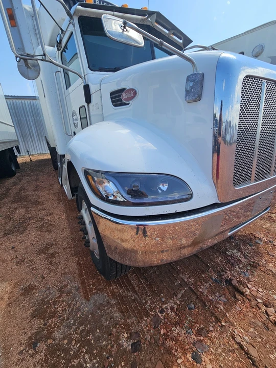 2008 Peterbilt - Image 15 of 21