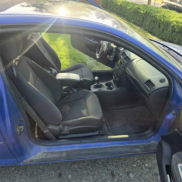 2008 Pontiac G5 - Image 2 of 10