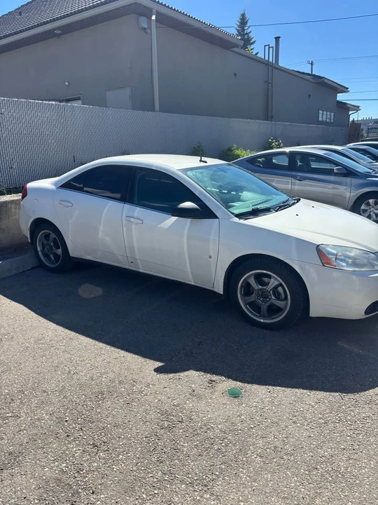 2008 Pontiac G6 - Image 2 of 12