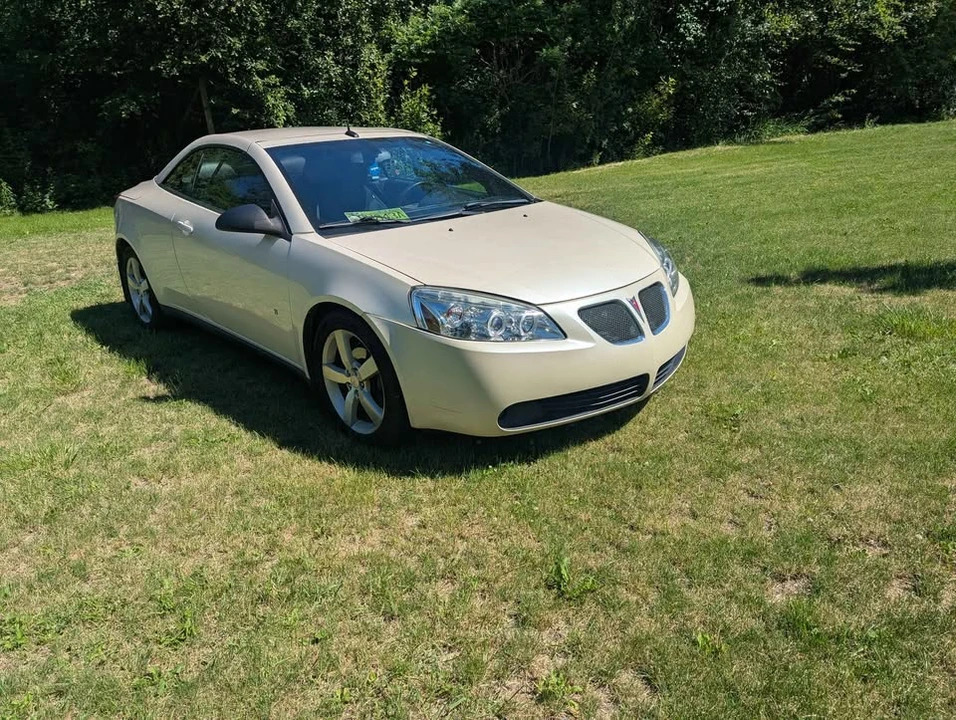 2008 Pontiac G6 - Image 2 of 9
