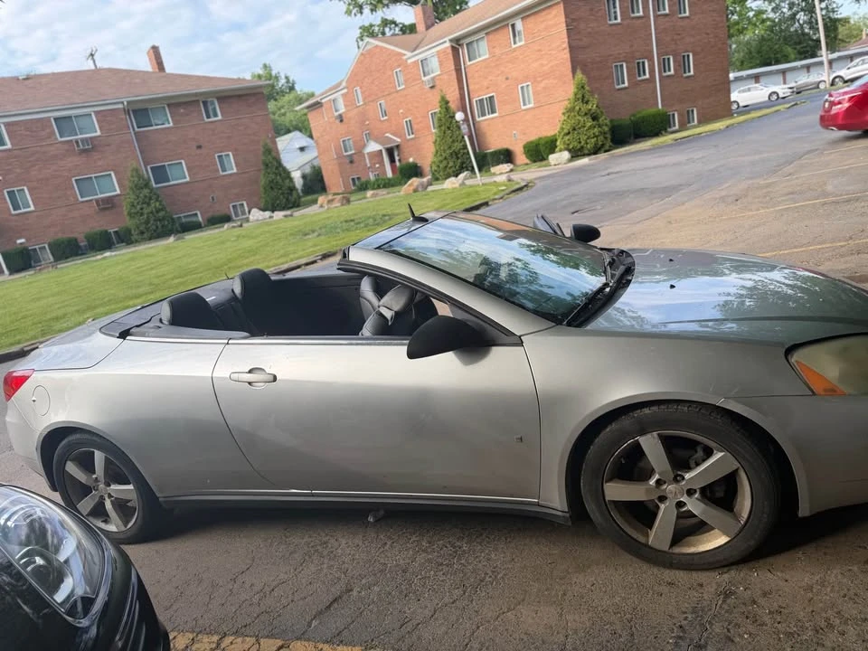 2008 Pontiac G6 - Image 2 of 14