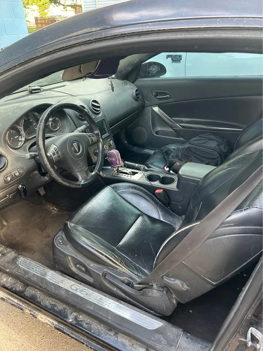 2008 Pontiac G6 - Image 2 of 5