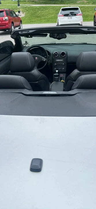 2008 Pontiac G6 - Image 2 of 6