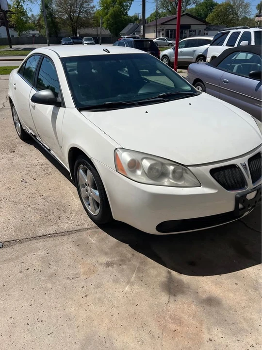 2008 Pontiac G6 - Image 3 of 5