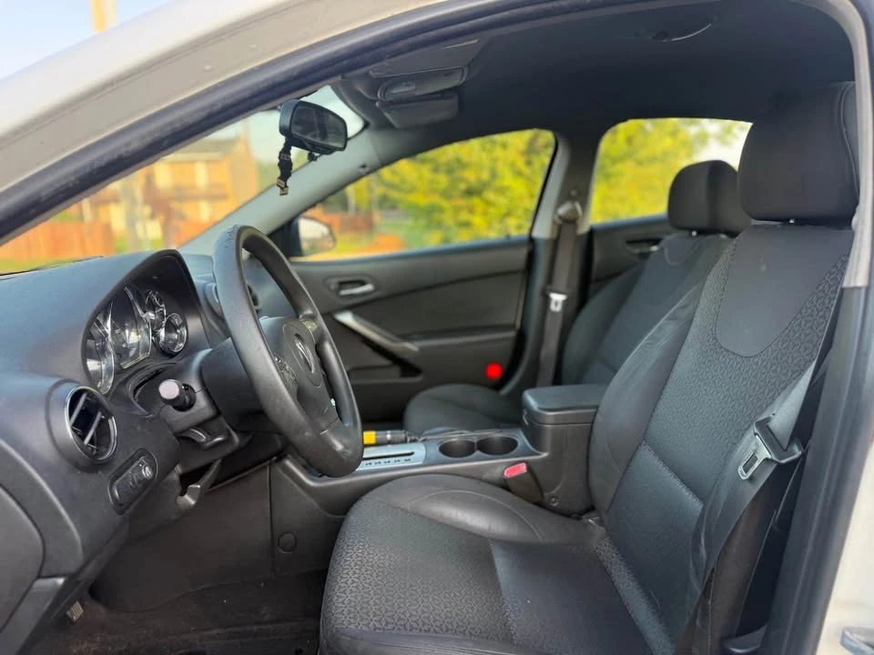 2008 Pontiac G6 - Image 10 of 14