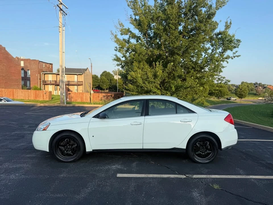 2008 Pontiac G6 - Image 2 of 14