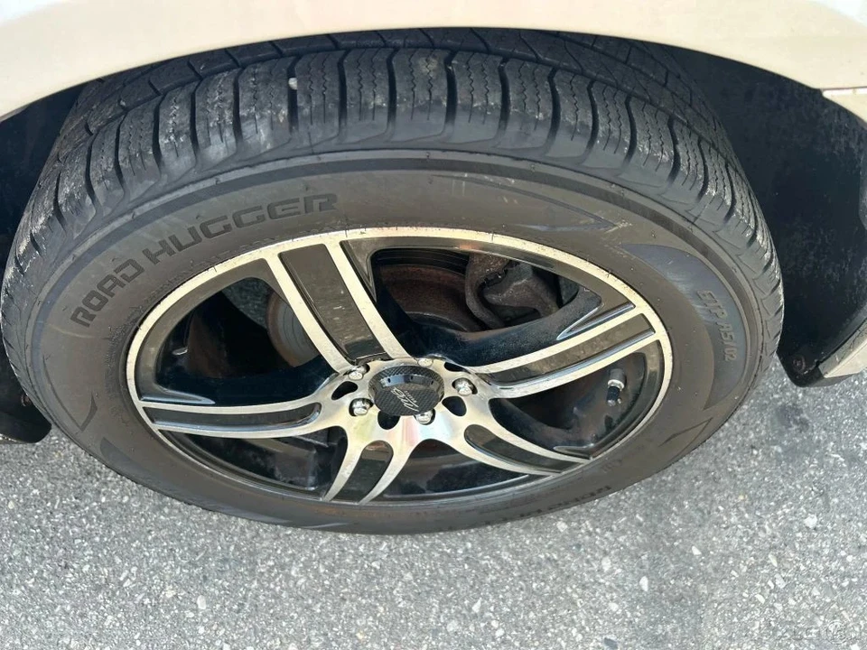 2008 Pontiac G6 - Image 9 of 12