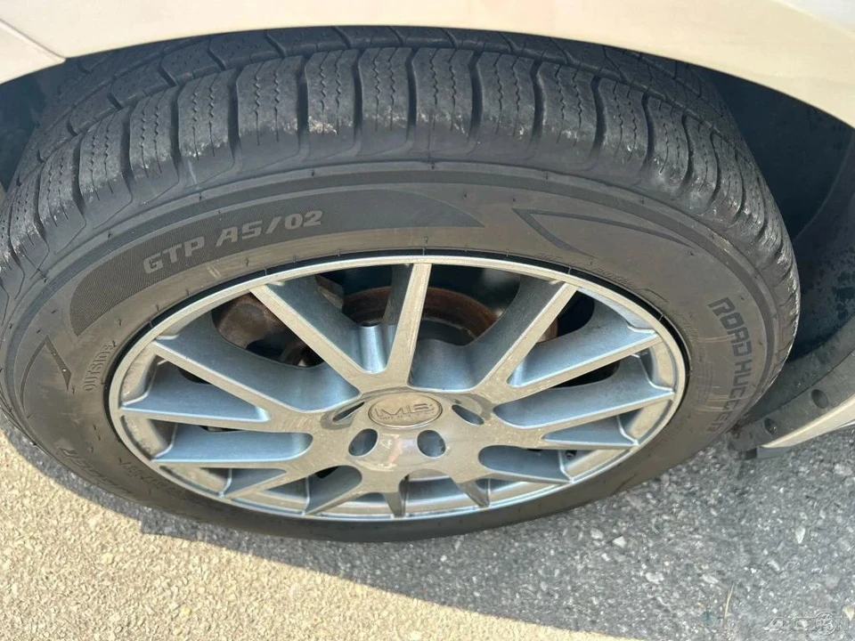 2008 Pontiac G6 - Image 8 of 12